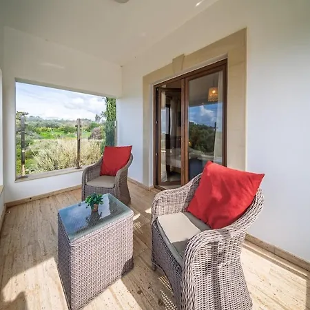 Seafront Agnanti In Paphos With Private Pool And Games * Nea Dimmata